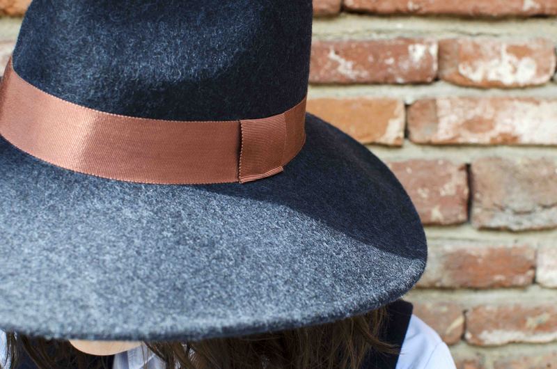 dettaglio_cappello.jpg